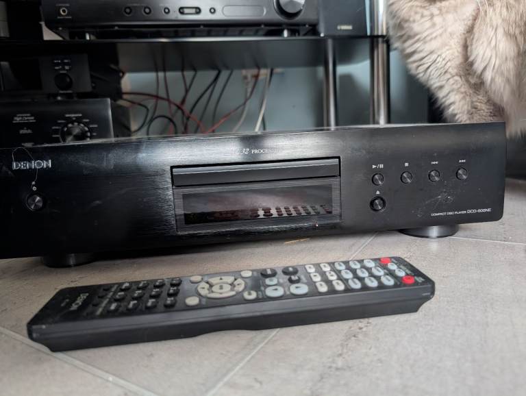 Denon 600 NE Amplifier and Cd player 