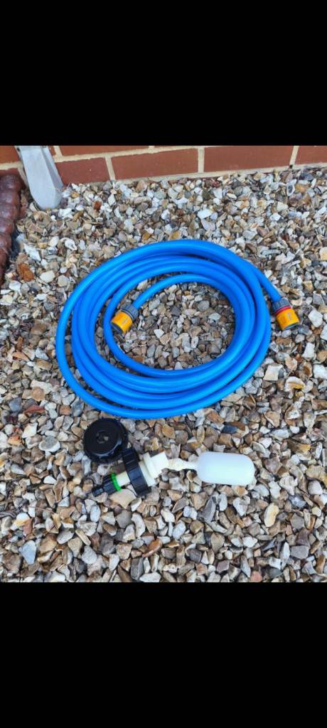 Caravan water hook up hose and auto float fill valve 