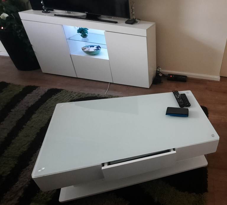 White TV Stand and Coffee Table (£80) for both