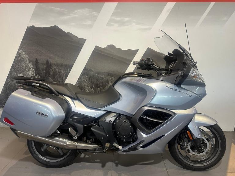 2012 TRIUMPH TROPHY SE low mileage bike at craigs honda