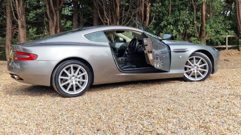 ASTON MARTIN DB9 6.0 V12 2008