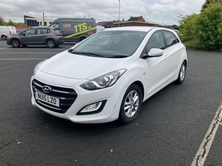 Hyundai, I30, 2015, Manual, 1582 (cc)