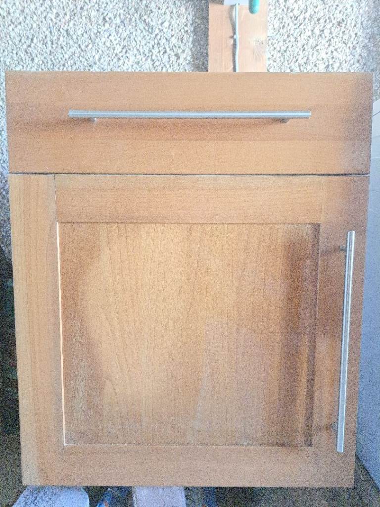 Integrated Indesit Fridge **AD CURRENTLY ON HOLD**