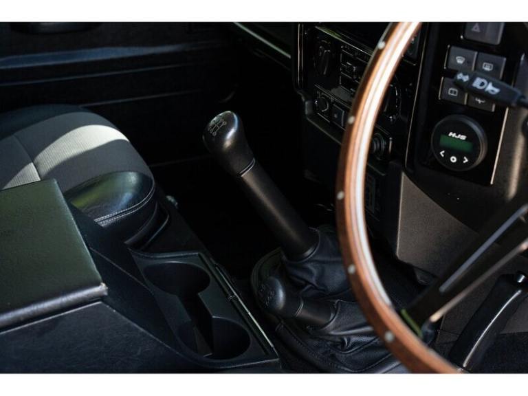 2013 Land Rover Defender 90 TDCi XS SUV Diesel Manual