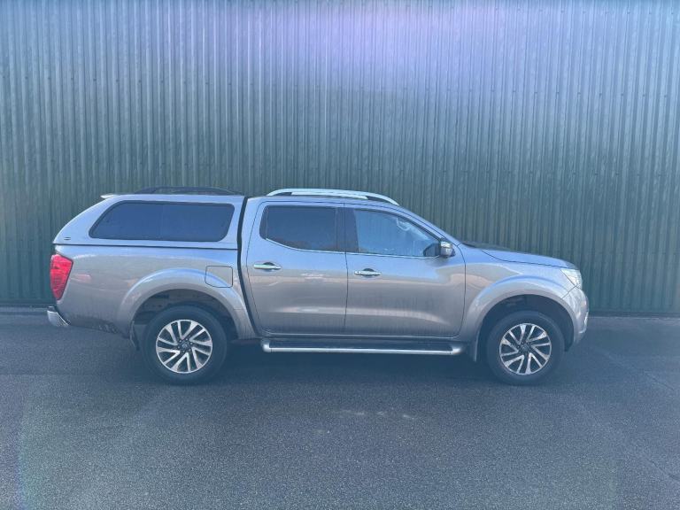 Nissan Navara Tekna DCI Double Cab 2017 Grey 96k FNSH 2 Owner Very Clean Pickup 