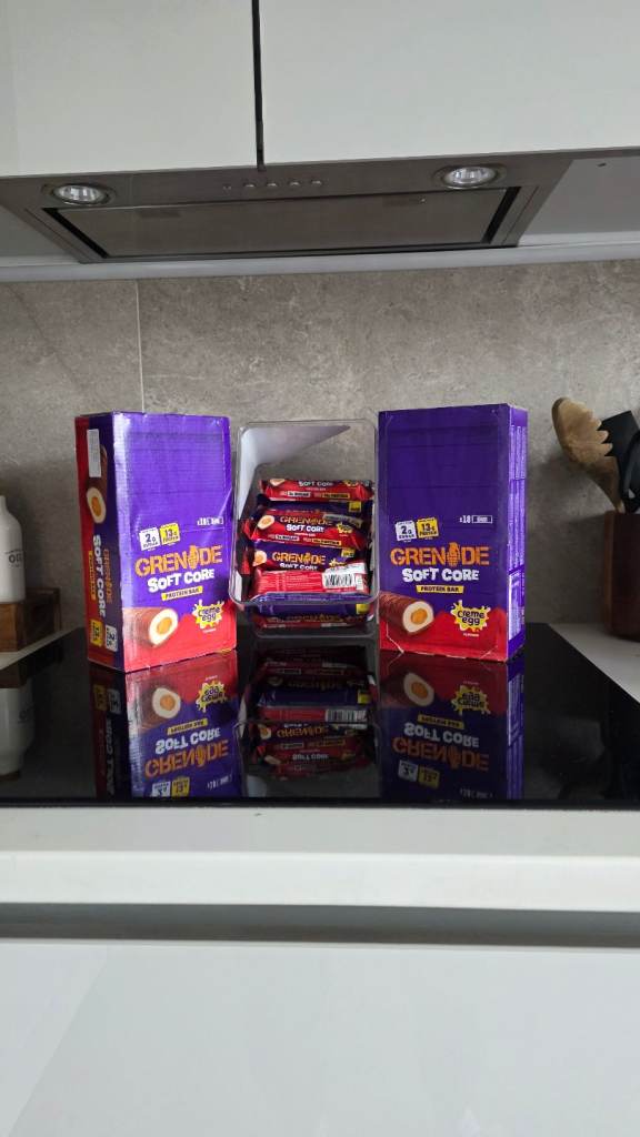Limited Edition ! Creme egg  2 Boxes Of Grenade Protein Bars.