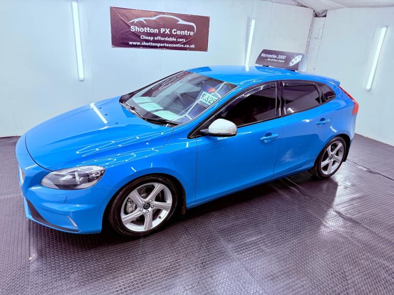2016 16 VOLVO V40 2.0 R DESIGN LUX D2 MANUAL STUNNING LOOKING MOTOR £20 TAX 