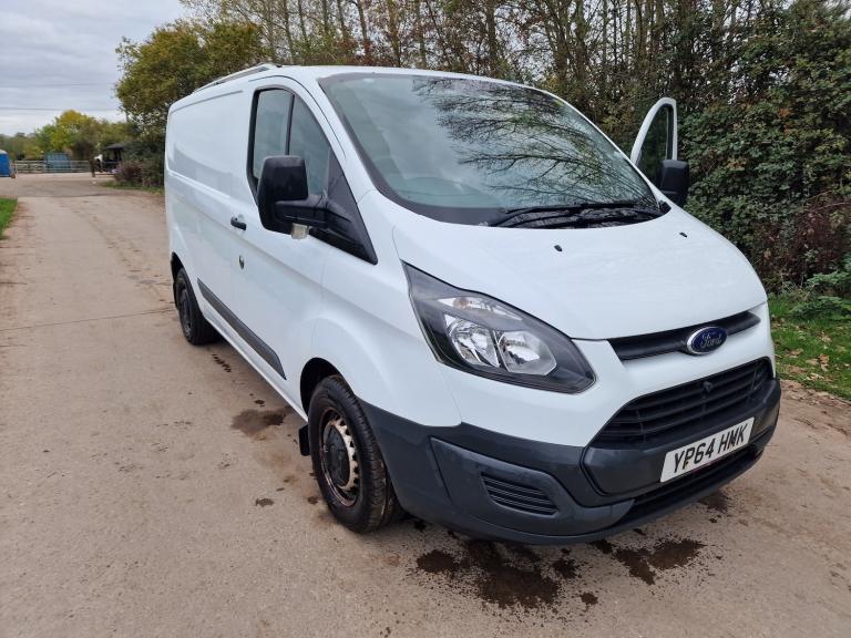 2014 Ford Transit Custom  Drives Perfect  12mth MOT  Very Clean  Roof Rack