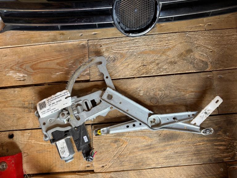 Vauxhall corsa c window regulator motor 