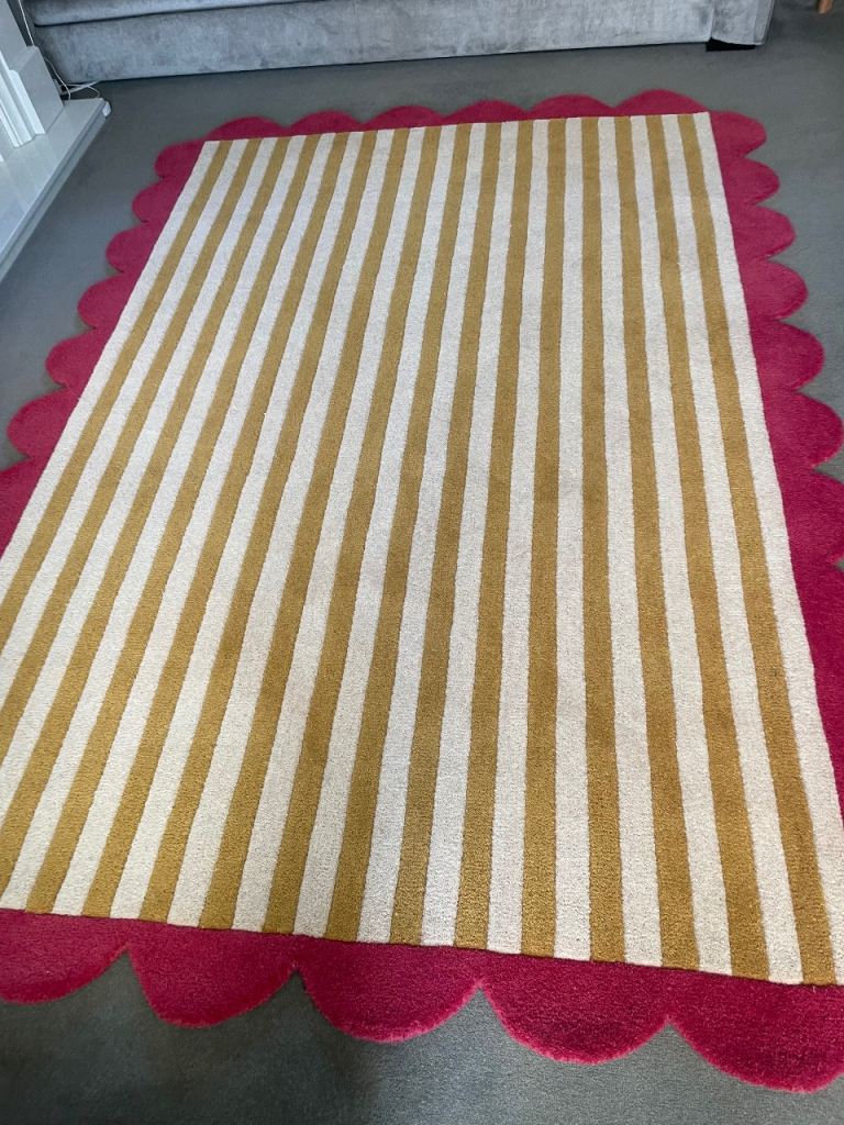 image for New Dunelm pure wool rug 160 x 230 cm