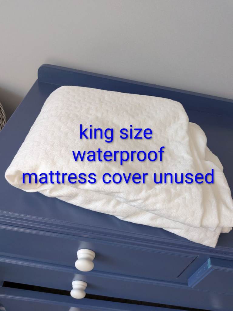 Waterproof mattress cover king size 