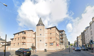  Room to Rent - Spacious, Furnished, Double Room with Ensuite - nr Abertay & Dundee University