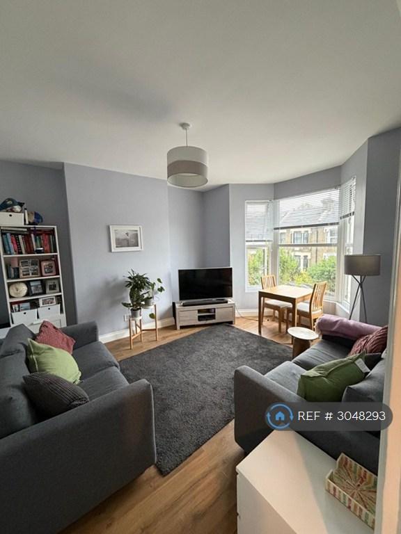 2 bedroom flat in Grove Green Road, Leytonstone, E11 (2 bed) (#3048293)