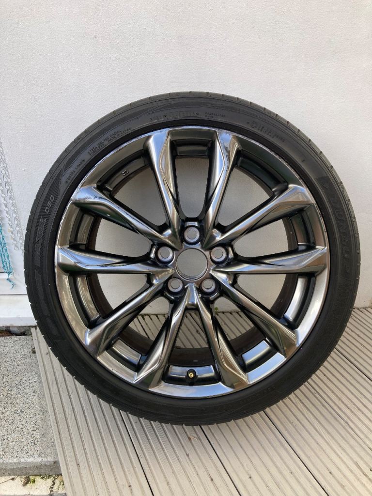 Full size 19 inch wheel and tyre