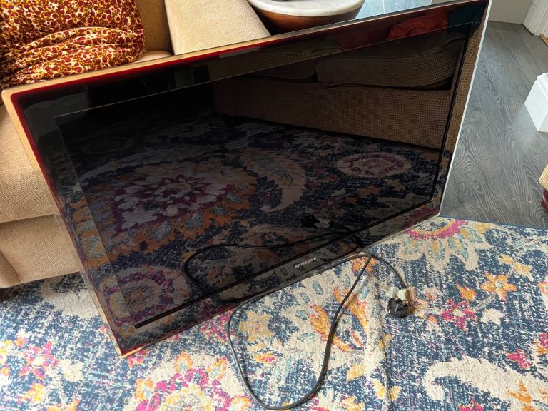Samsung Flat Screen