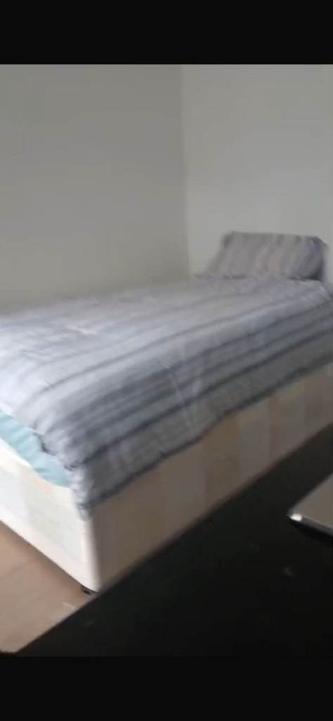 Very Lovely Studio Available now for Rent in EN3 Ponders End Enfield 