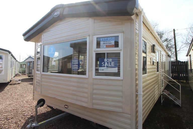 ABI Oakley 39x12 3 bed 2016 preowned static caravan for sale offsite