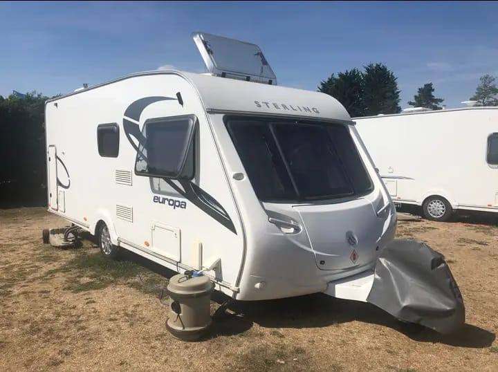 Sterling europa 570 touring caravan 6 berth 2011