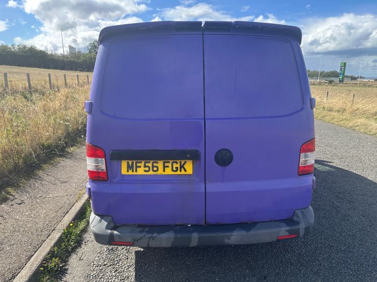 Volkswagen Transporter T5 1.9TDi