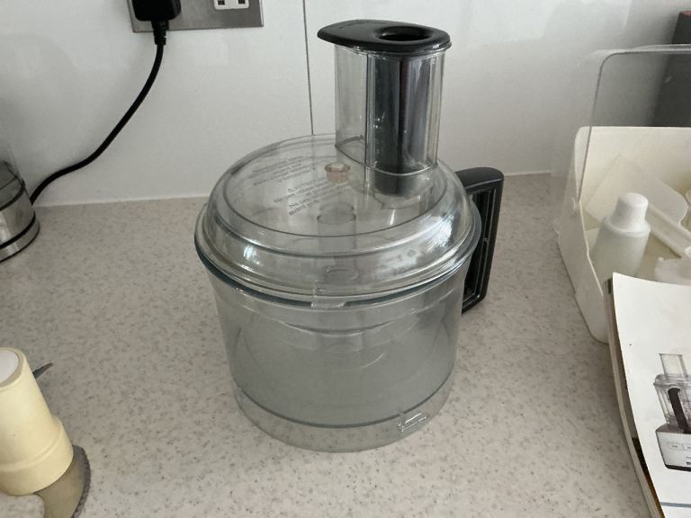Magimix Food Processor 5200 jug and accessories . 