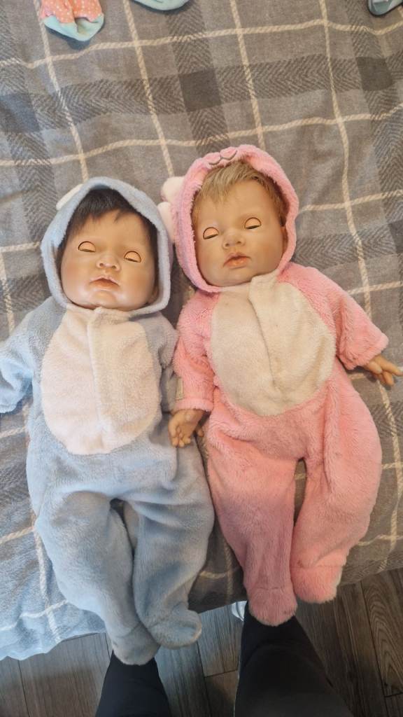 Tiny treasure twin dolls 