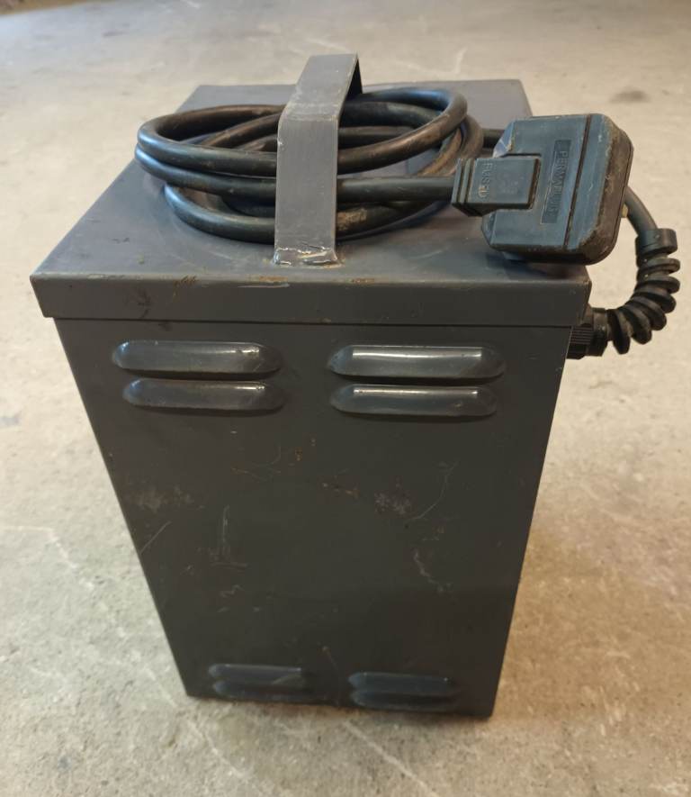 3kVa Heavy Duty Defender Transformer - 240v to 110v - in very good condition
