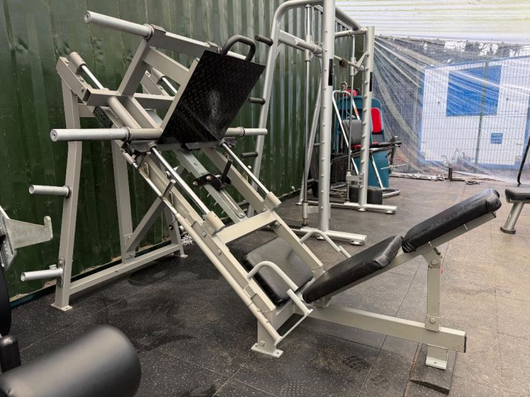 45 DEGREE LINEAR PLATE LOADED LEG PRESS HAMMER STRENGTH REPLICA