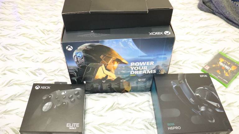 Xbox Series X 1TB Console