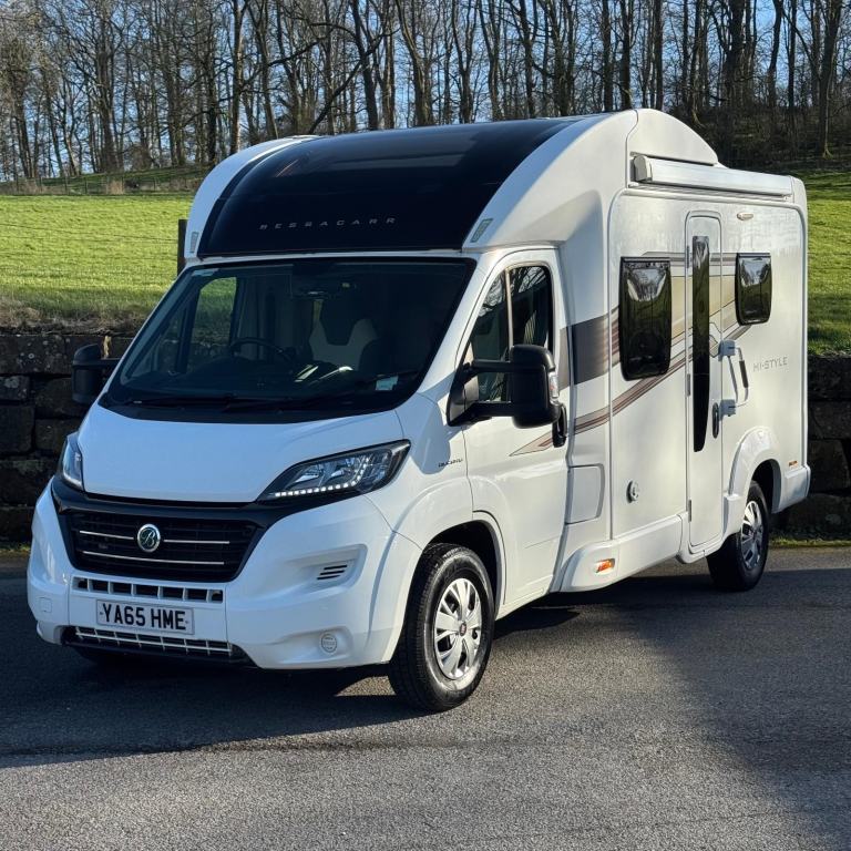 2016 Bessacarr 424 Highline - 4 berth - Automatic - Compact - Fixed bed 