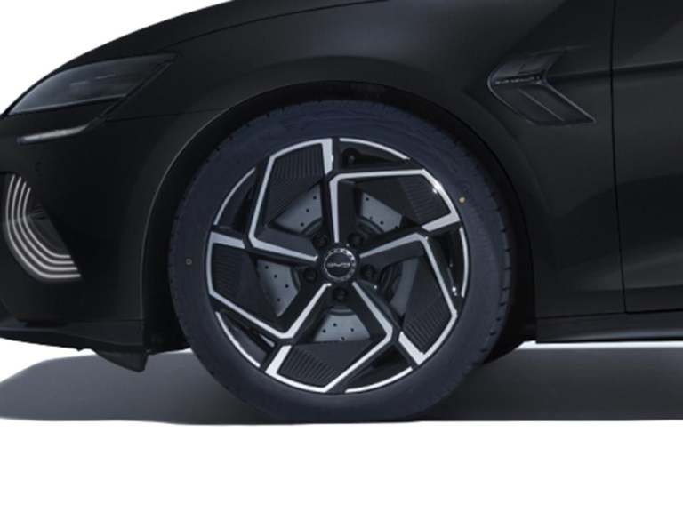 2025 BYD Seal 82.5kWh Excellence Auto AWD 4dr Saloon Automatic