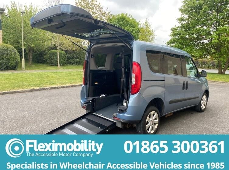 2017 Fiat Doblo MultiJet Lounge Wheelchair Accessible Vehicle YW17EZR 3 Seats MPV Diesel Manual