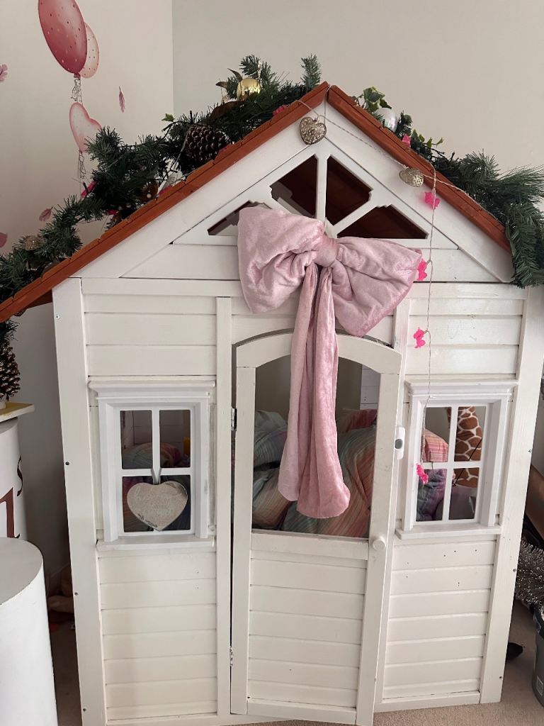 Wooden children playhouse / house den  / role play house 