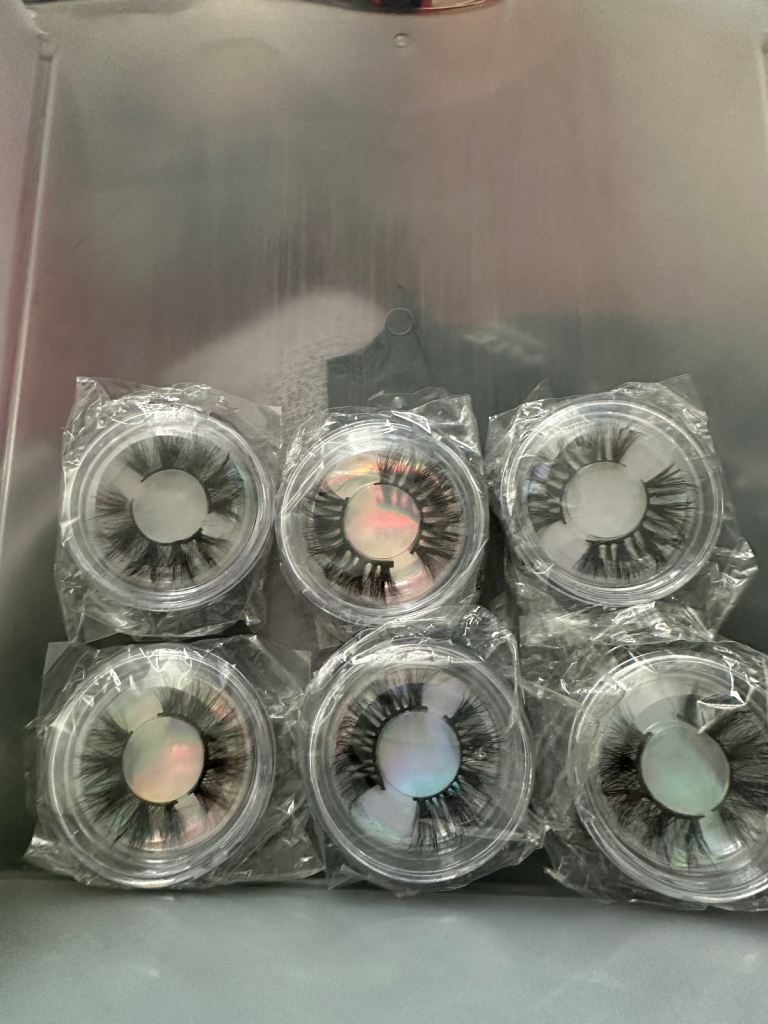 Eyelashes - free. Xxl size. Brand new. 