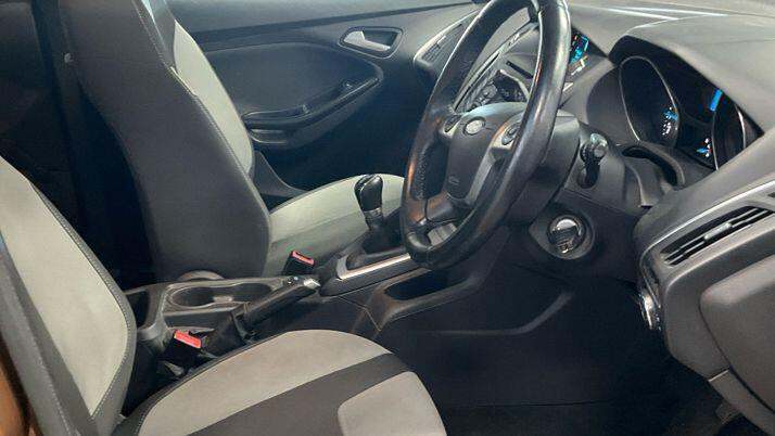 2014 Ford Focus 1.6 Zetec 5dr HATCHBACK PETROL Manual