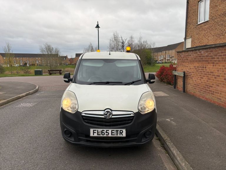 65 plate Vauxhall combo 2300 Lwb Start stop 1.6 cdti Six speed manual diesel 