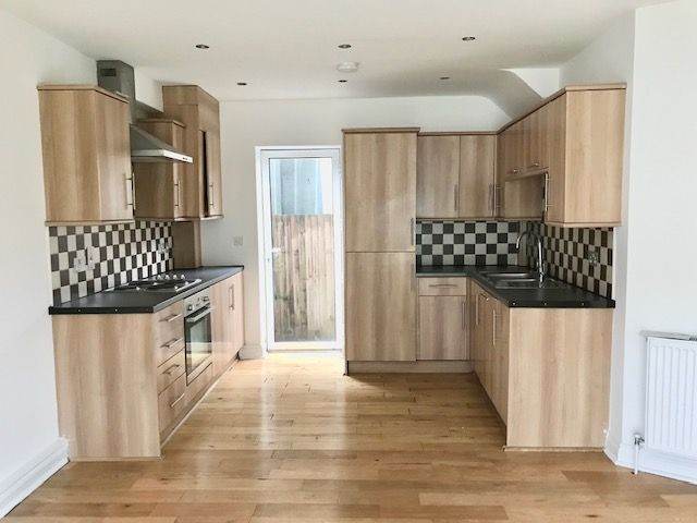  Bright, spacious, and cosy two double bedroom flat in Brockley