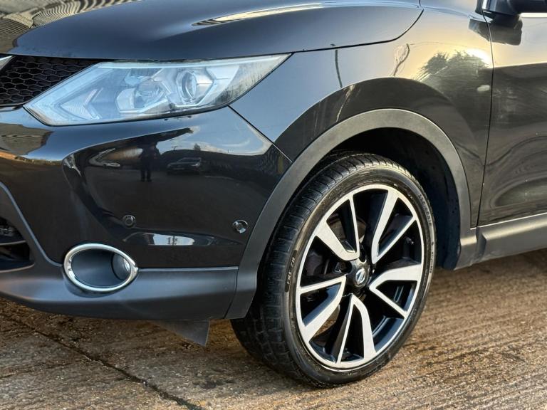 2016 Nissan Qashqai 1.6 dCi Tekna XTRON 2WD Euro 6 (s/s) 5dr Diesel