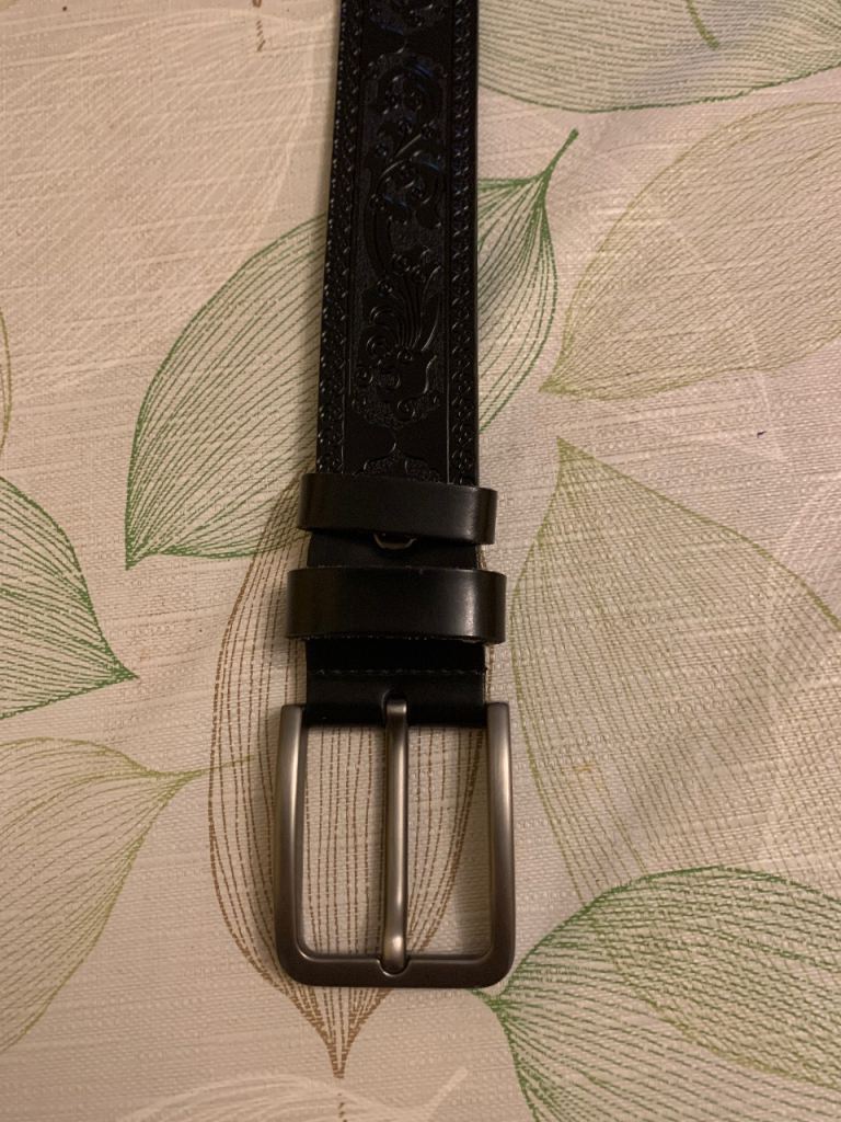 Black leather belt 
