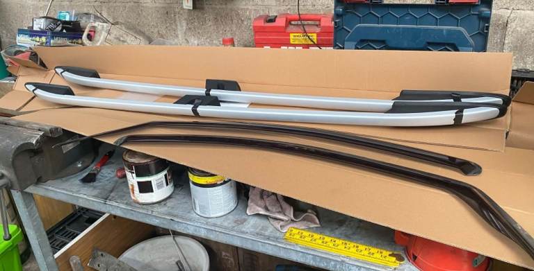 Roof Bars & Wind Deflecktors