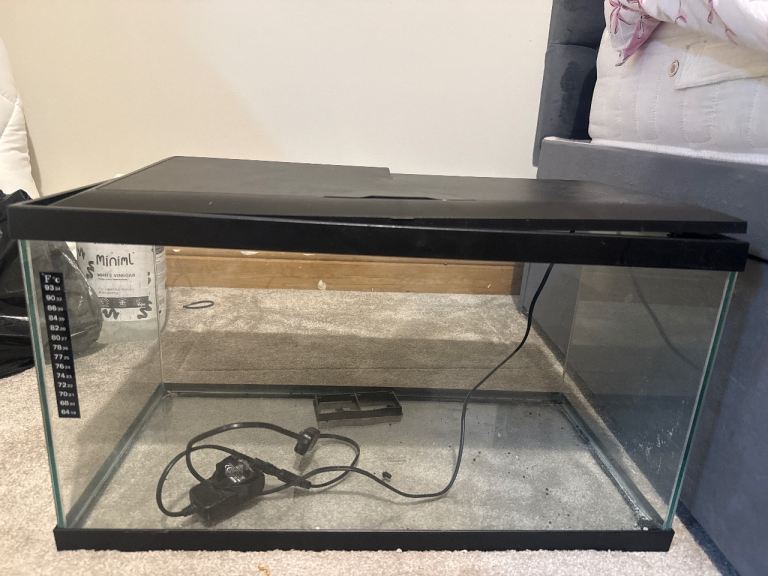 Glass Aquarium with Lid and light