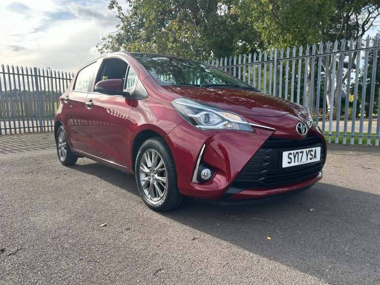 2017 Toyota Yaris 1.5 VVT-i Icon Tech 5dr HATCHBACK Petrol Manual