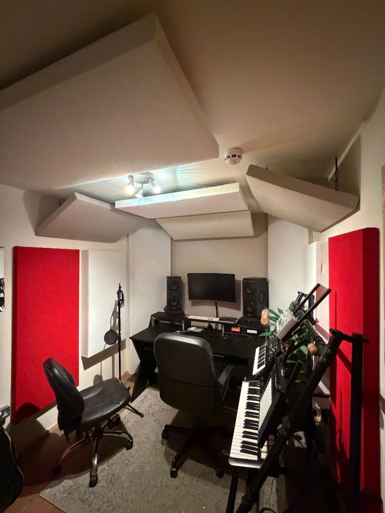 Soundproof Music Studio in Canning Town | Starlane Studios