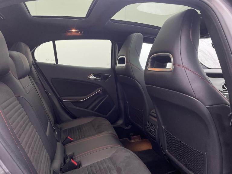 2015 Mercedes-Benz GLA GLA 220d 4Matic AMG Line 5dr Auto [Prem Plus] ESTATE DIESEL Automatic