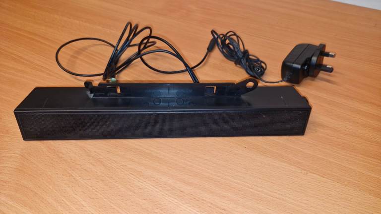 Sound bar for monitor