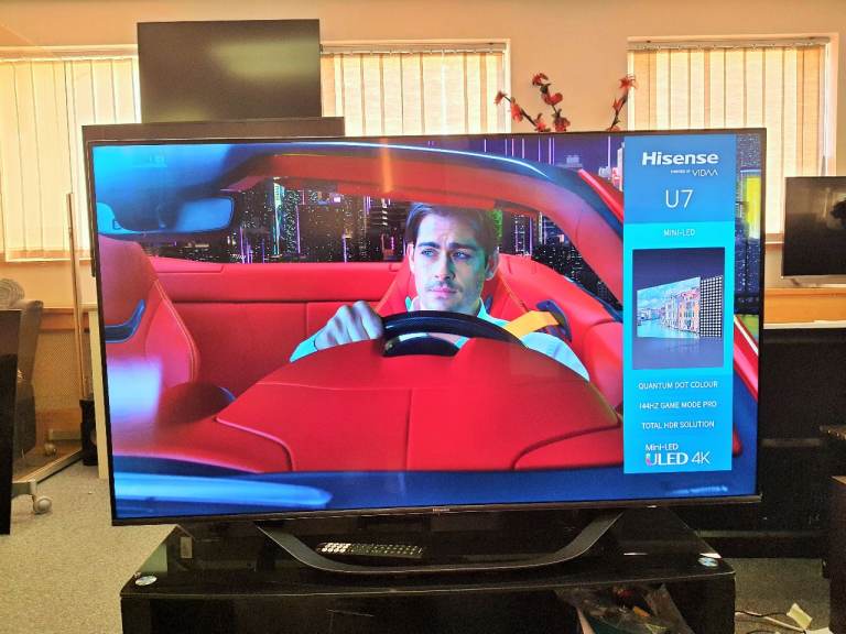 HISENSE 55U7NQTUK 55” QLED MINI LED 4K HDR10+ DOLBY VISION IQ 144HZ SMART TV