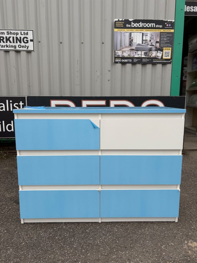 Huge Clearance Sale (Brand new/discontinued stock) - Charlton 6 Drawer Midi Chest in White Gloss