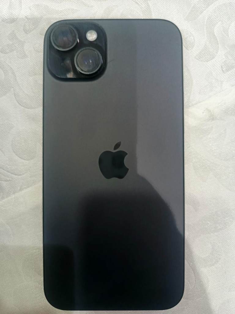 Iphone 15 plus 128gb £380 unlocked with warranty
