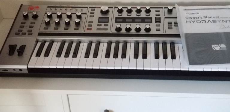 ASM Hydrasynth Deluxe Silver Edition