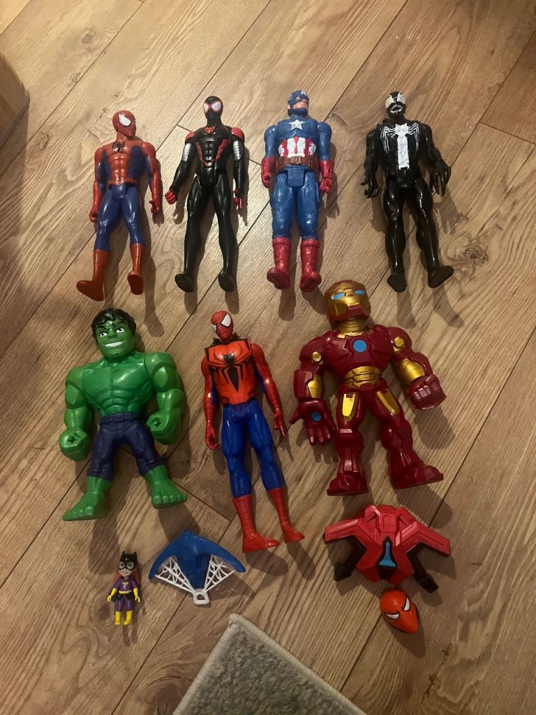 Action figures 
