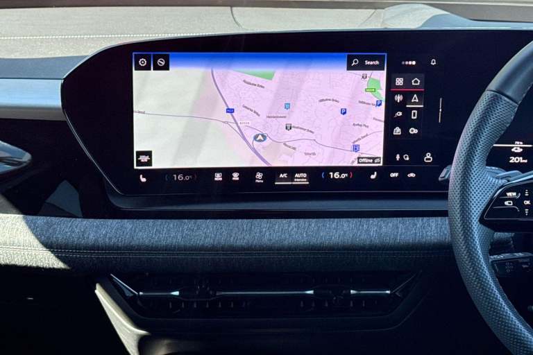 2024 Audi Q6 e-tron 100kWh S line SUV 5dr Electric Auto quattro (388 ps) ESTATE Electric Automatic